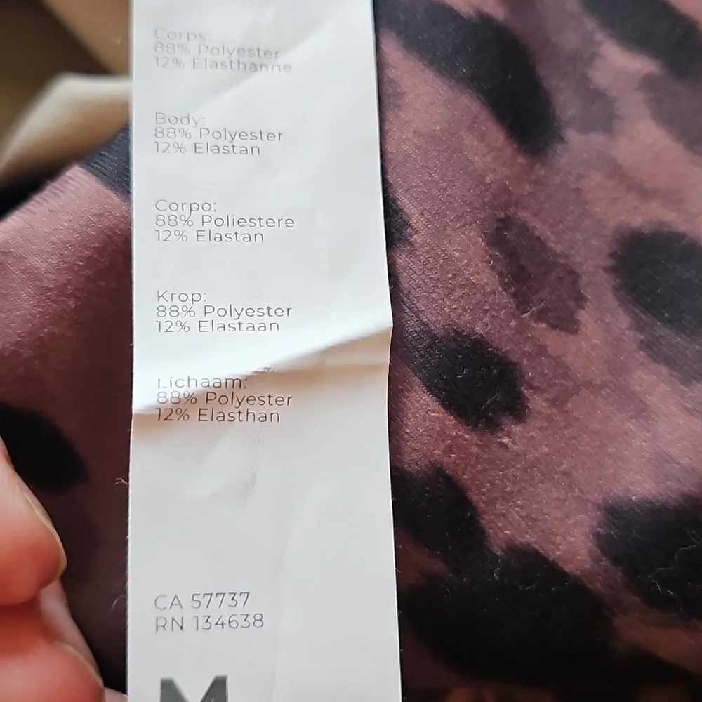 Fabletics PowerHold Leopard Print Leggings Size M - Picture 3 of 4